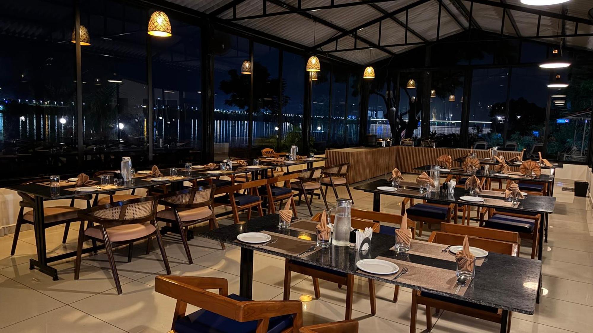 Riverview Tent Resort Kevadia Экстерьер фото
