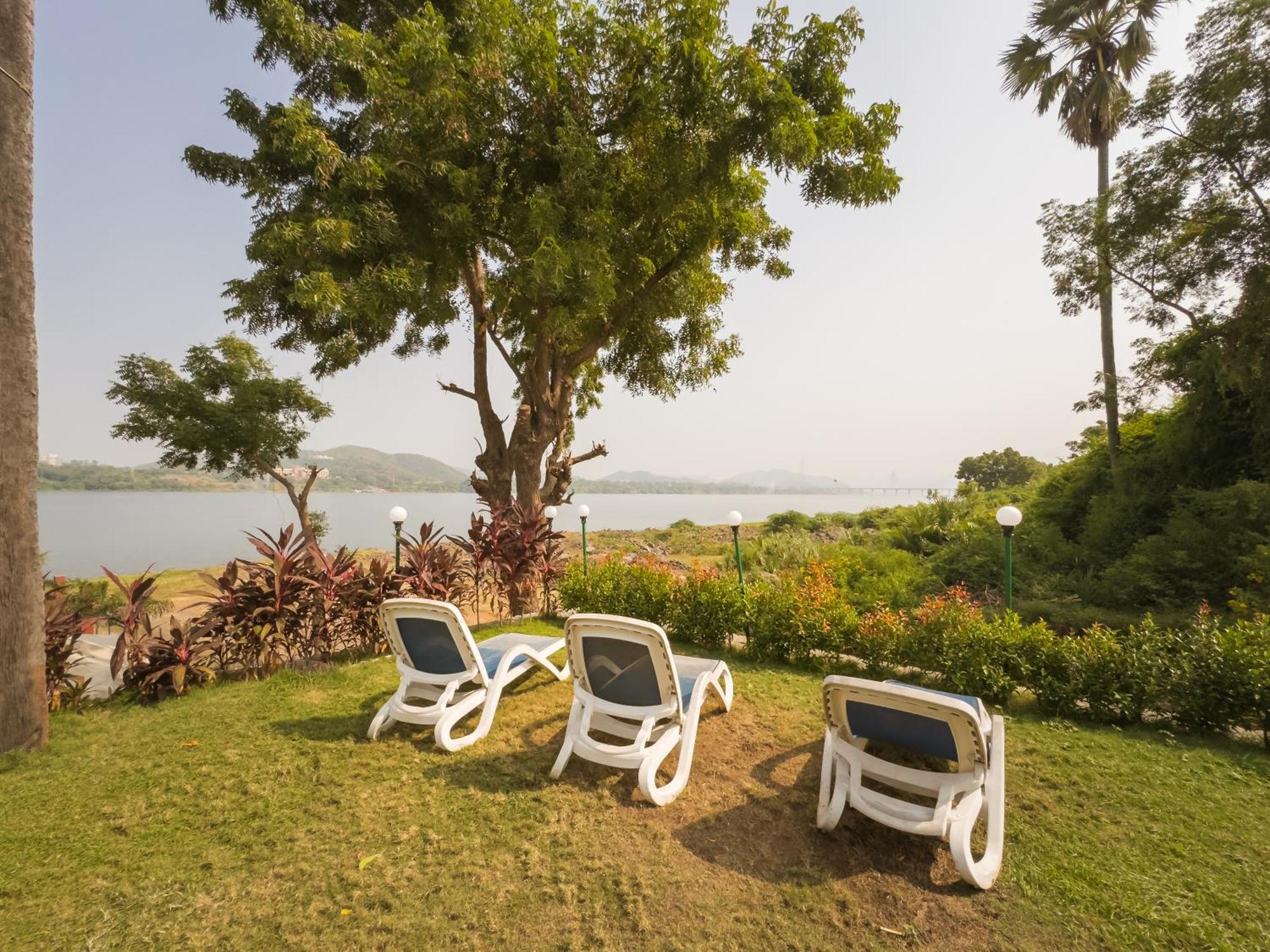 Riverview Tent Resort Kevadia Экстерьер фото